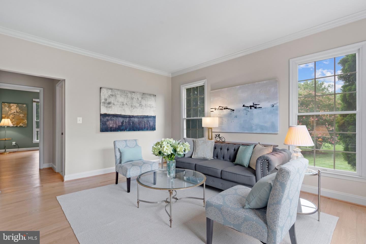 Oakton, Virginia, 22124, United States, 5 Bedrooms Bedrooms, ,5 BathroomsBathrooms,Residential,Active,1926902