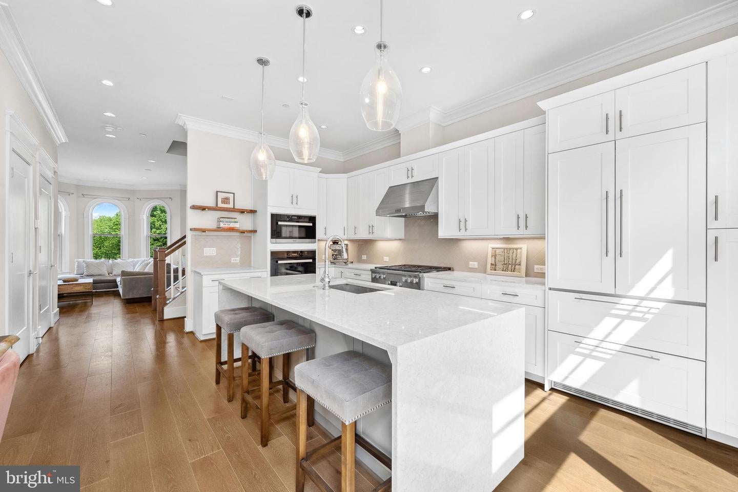 Alexandria, Virginia, 22314, United States, 3 Bedrooms Bedrooms, ,4 BathroomsBathrooms,Residential,Active,1933713