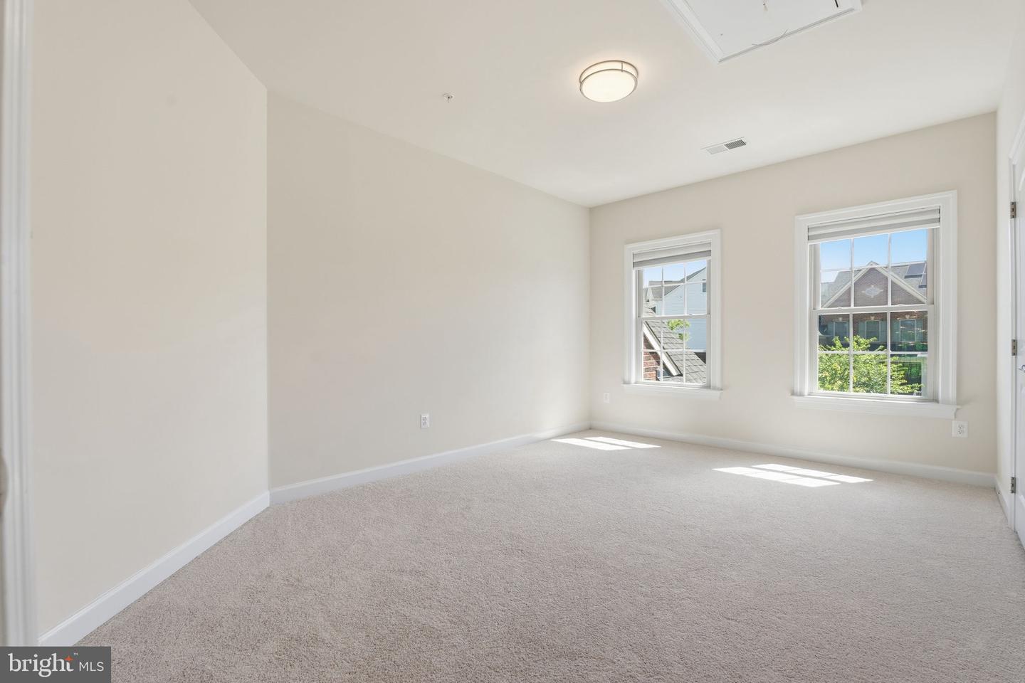 Clarksburg, Maryland, 20871, United States, 5 Bedrooms Bedrooms, ,5 BathroomsBathrooms,Residential,Contingent,2045769
