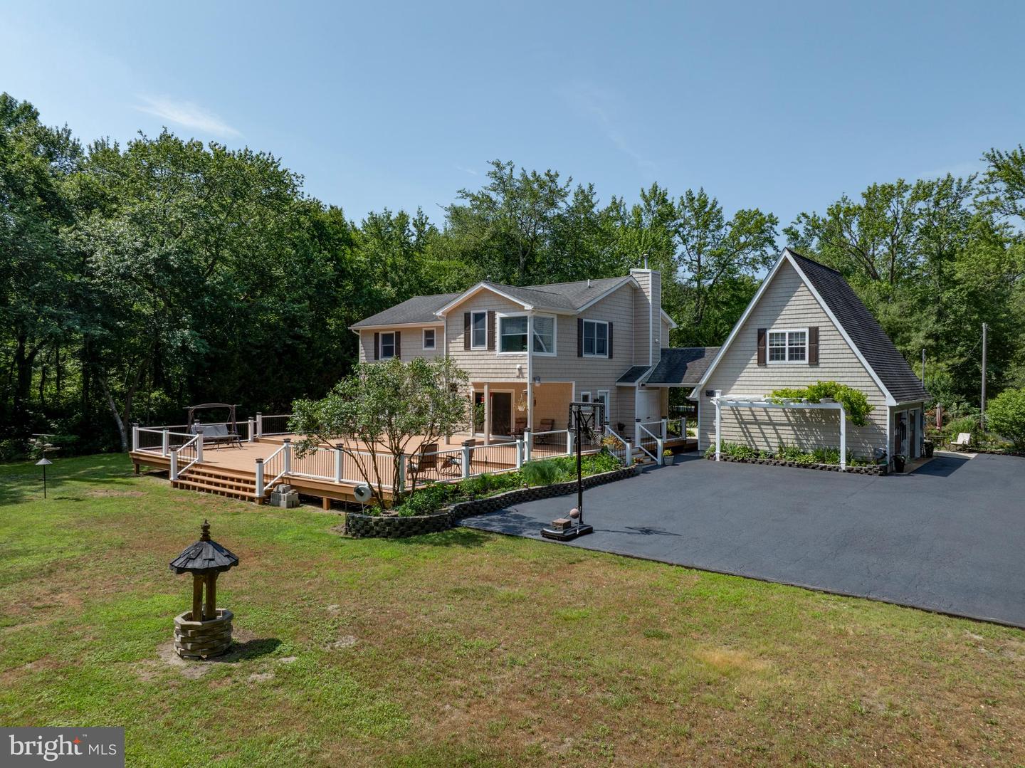 Manahawkin, New Jersey, 08050, United States, 4 Bedrooms Bedrooms, ,3 BathroomsBathrooms,Residential,Active,1879973