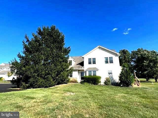 207 GLENEAGLES CT, BLUE BELL, PA 19422, photo 1 of 24