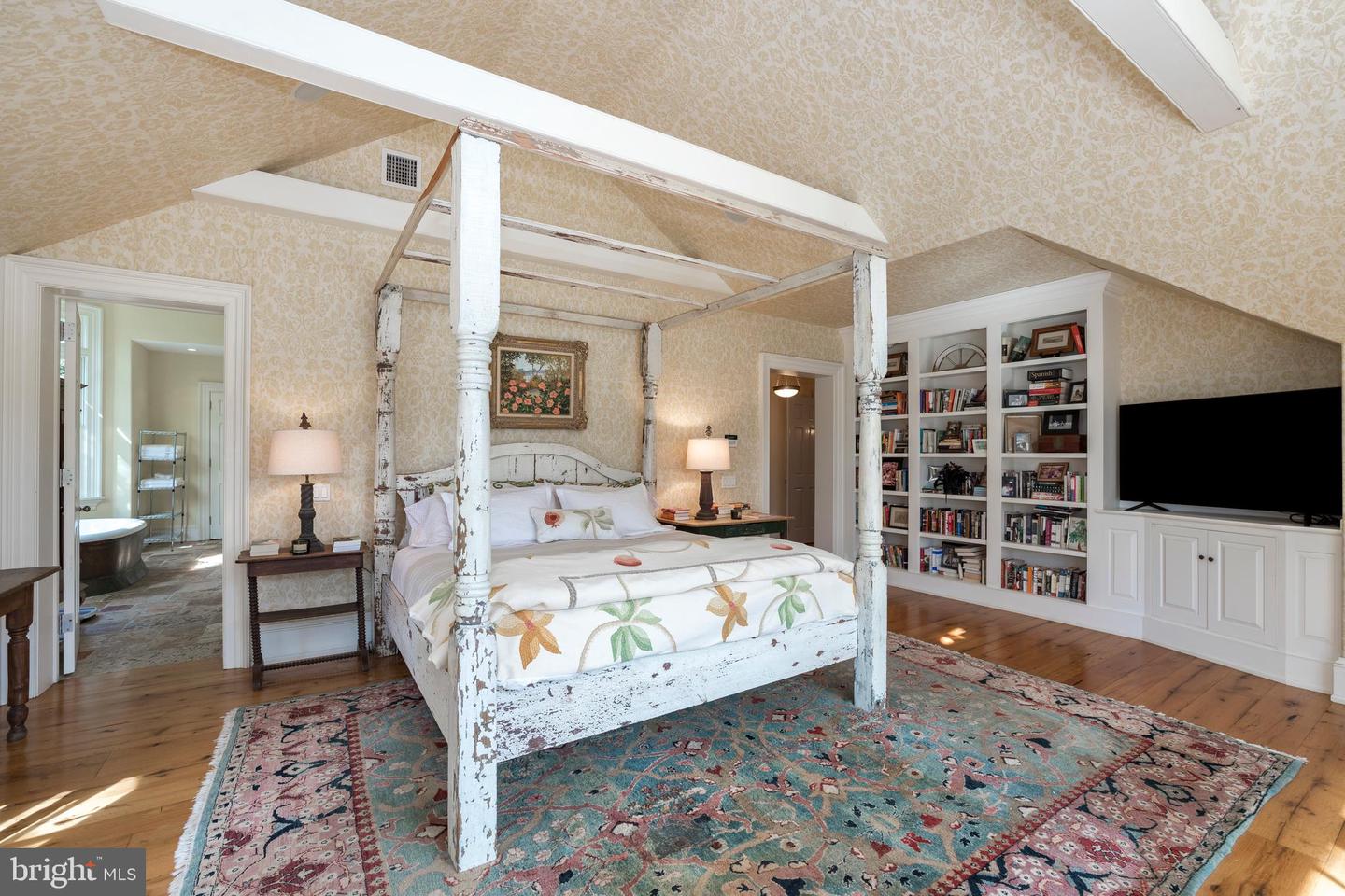 Kennett Square, Pennsylvania, 19348, United States, ,9 BathroomsBathrooms,Residential,Active,1704224