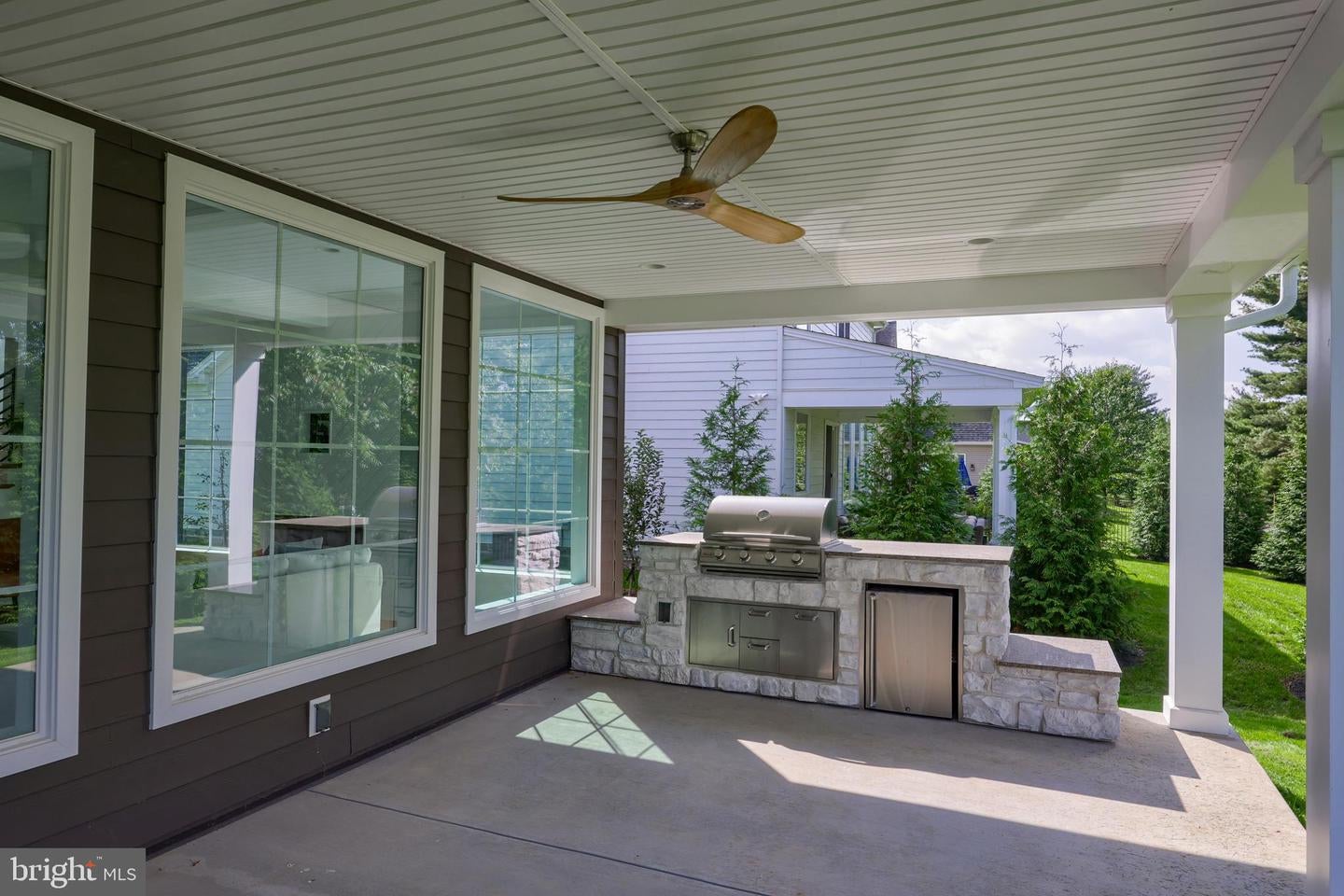 East Petersburg, Pennsylvania, 17520, United States, 4 Bedrooms Bedrooms, ,5 BathroomsBathrooms,Residential,Active,1702111