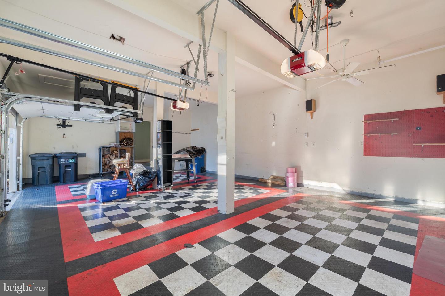 Rockville, Maryland, 20850, United States, 6 Bedrooms Bedrooms, ,5 BathroomsBathrooms,Residential,Active,1970950