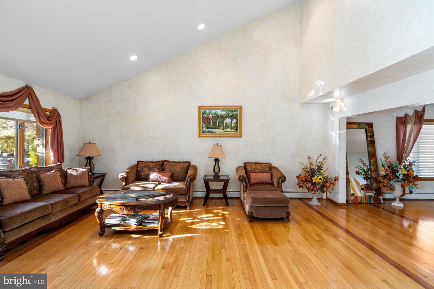 Huntingdon Valley, Pennsylvania, 19006, United States, 5 Bedrooms Bedrooms, ,3 BathroomsBathrooms,Residential,Active,2007964