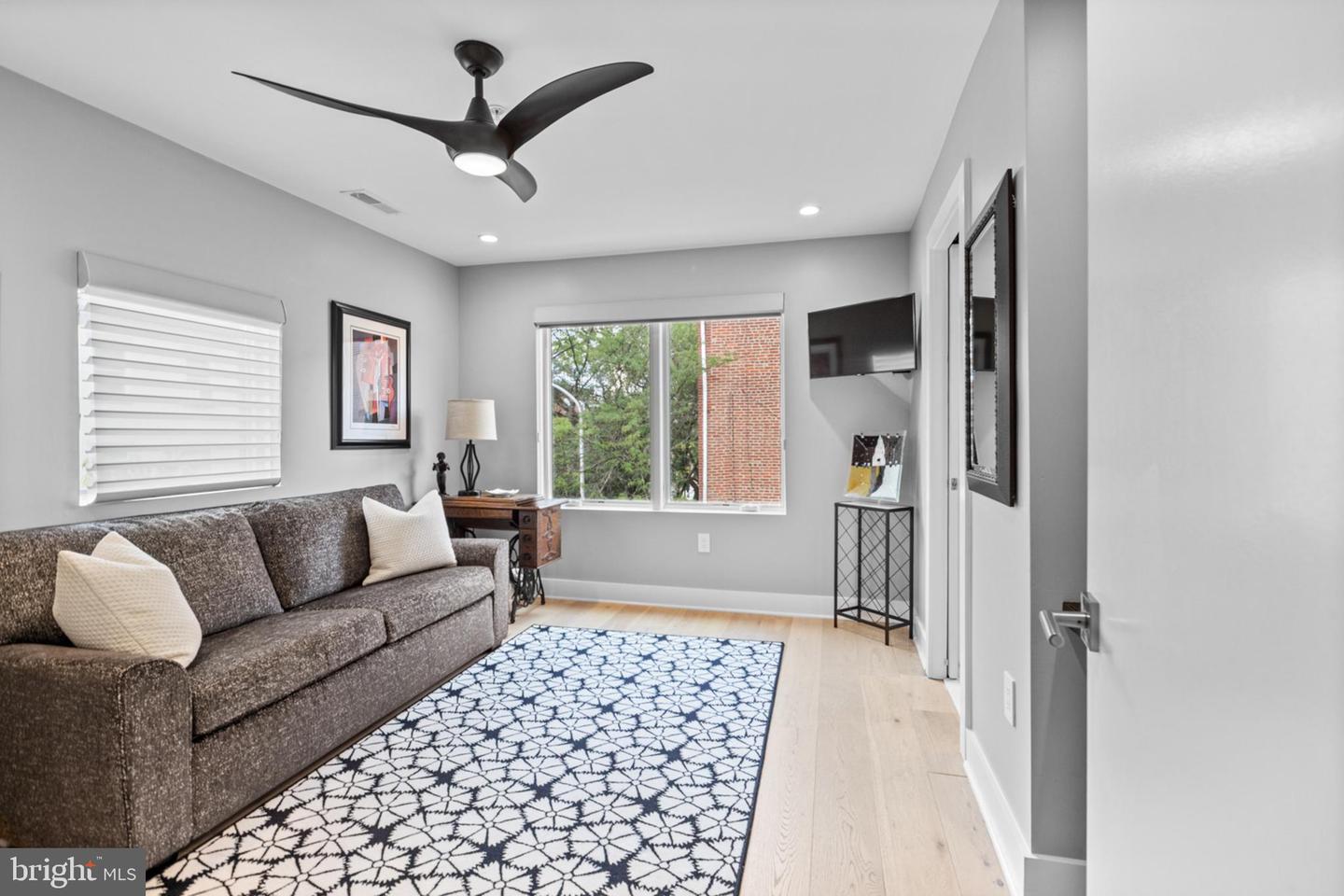 Philadelphia, Pennsylvania, 19146, United States, ,6 BathroomsBathrooms,Residential,Active,1862906