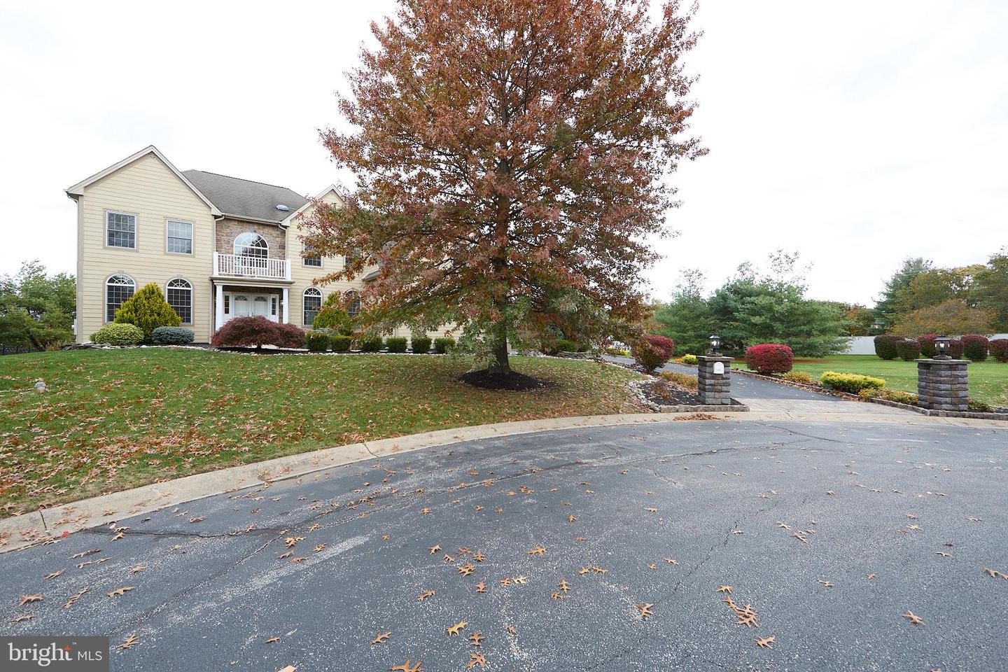 Blue Bell, Pennsylvania, 19422, United States, 4 Bedrooms Bedrooms, ,6 BathroomsBathrooms,Residential,Active,2008012