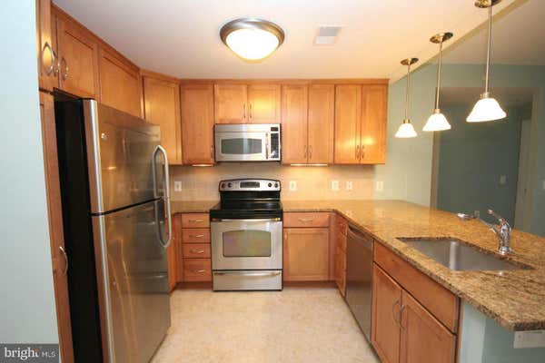 888 N QUINCY ST UNIT 611, ARLINGTON, VA 22203, photo 4 of 76