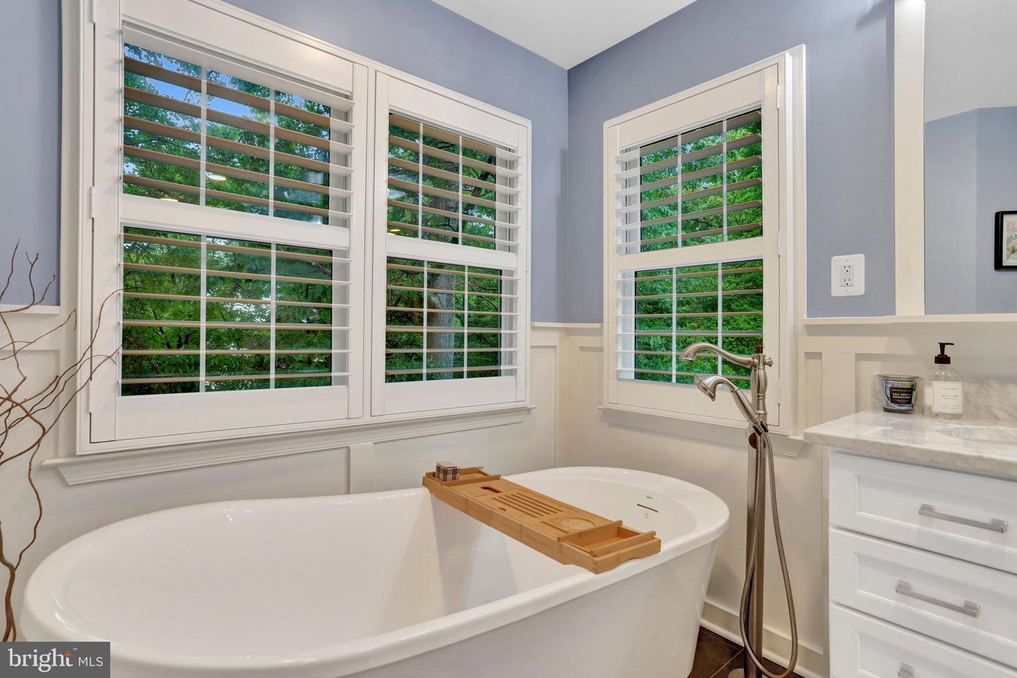 Lorton, Virginia, 22079, United States, 4 Bedrooms Bedrooms, ,4 BathroomsBathrooms,Residential,Active,2045767