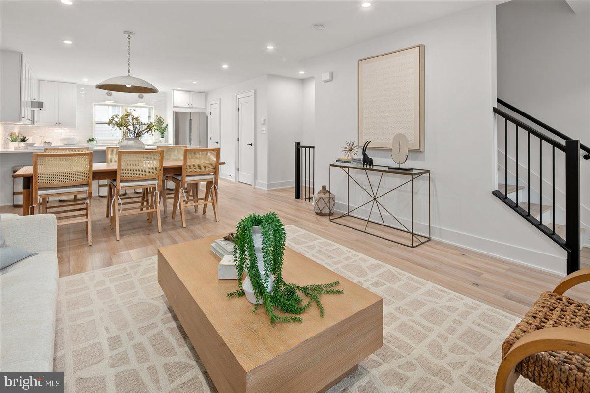 Arlington, Virginia, 22201, United States, 4 Bedrooms Bedrooms, ,5 BathroomsBathrooms,Residential,Active,1954022