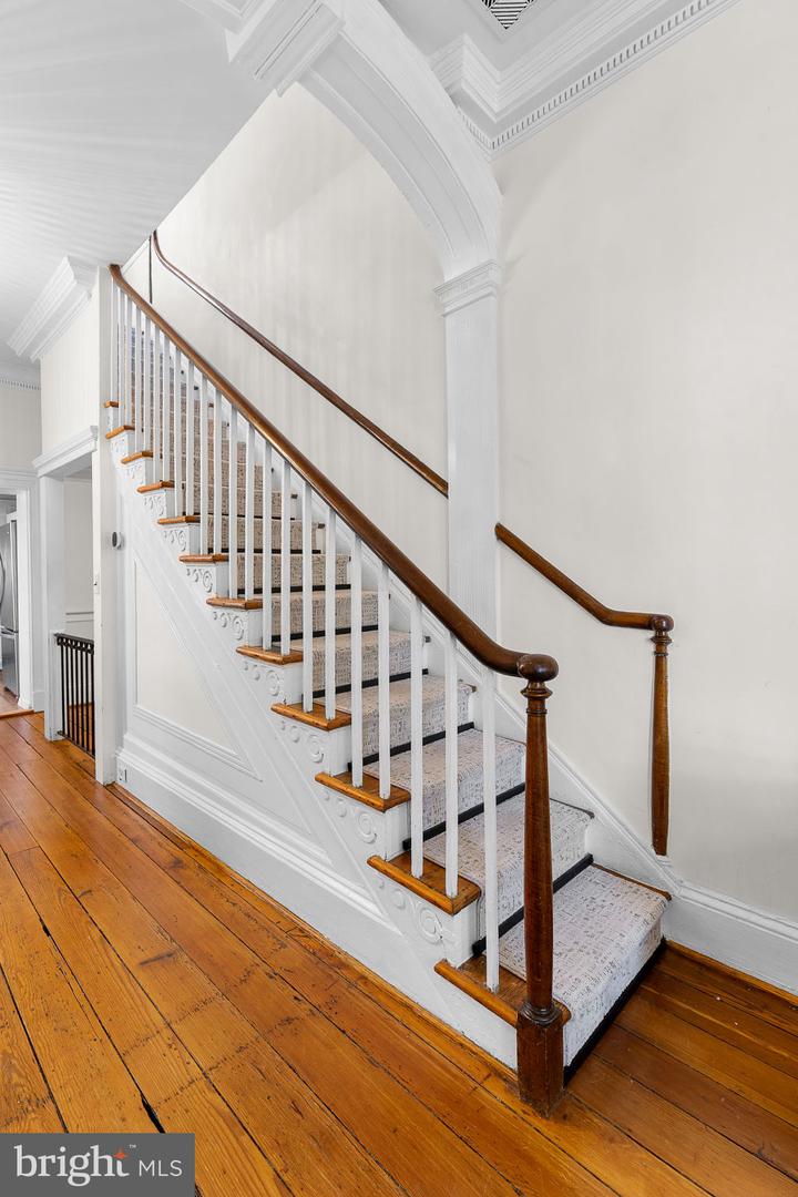Alexandria, Virginia, 22314, United States, 3 Bedrooms Bedrooms, ,3 BathroomsBathrooms,Residential,Active,1927676