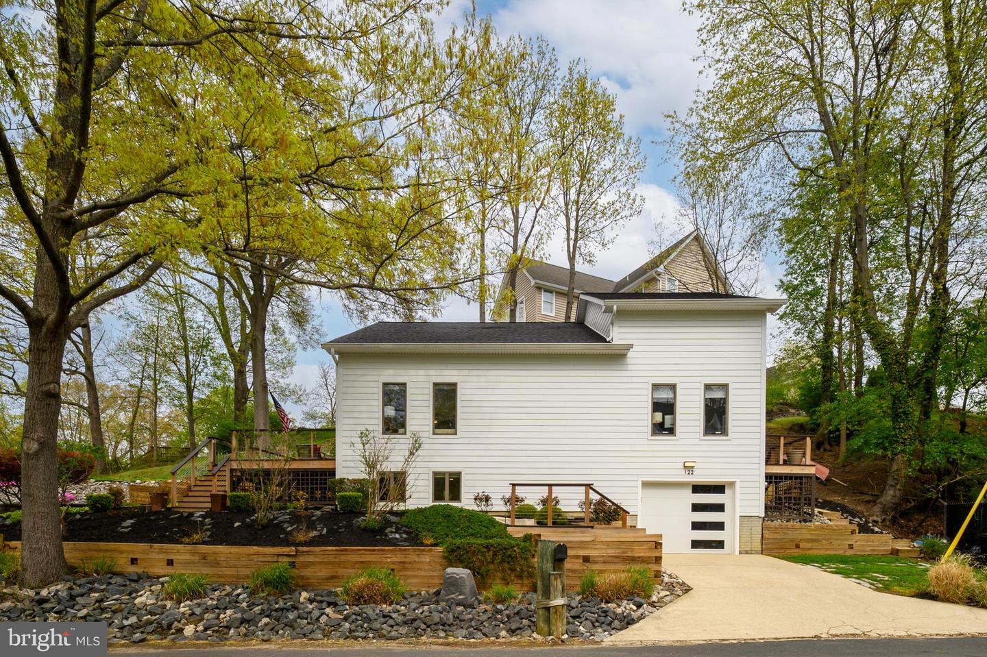 Arnold, Maryland, 21012, United States, 4 Bedrooms Bedrooms, ,4 BathroomsBathrooms,Residential,Active,2045804