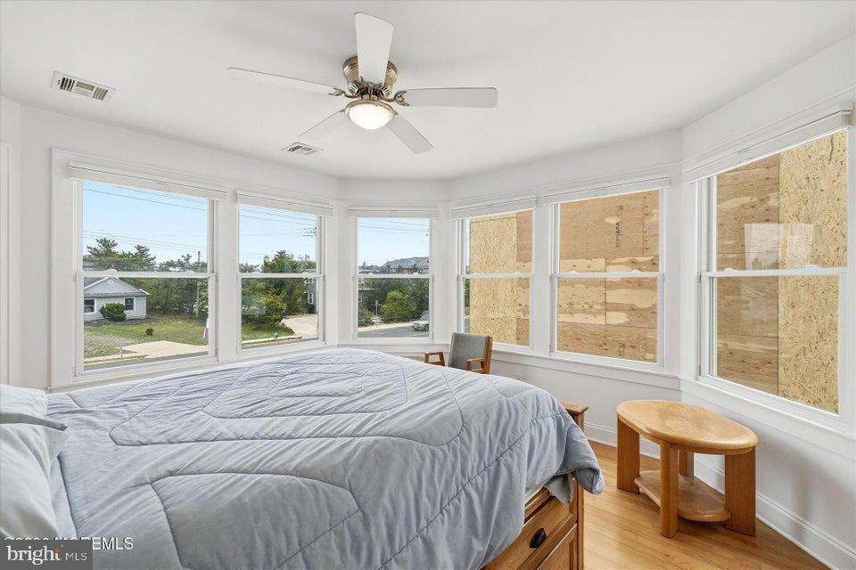 Point Pleasant Beach, New Jersey, 08742, United States, 5 Bedrooms Bedrooms, ,4 BathroomsBathrooms,Residential,Active,2043129