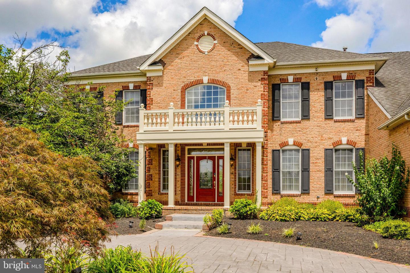 Leesburg, Virginia, 20175, United States, 4 Bedrooms Bedrooms, ,5 BathroomsBathrooms,Residential,Active,1894598