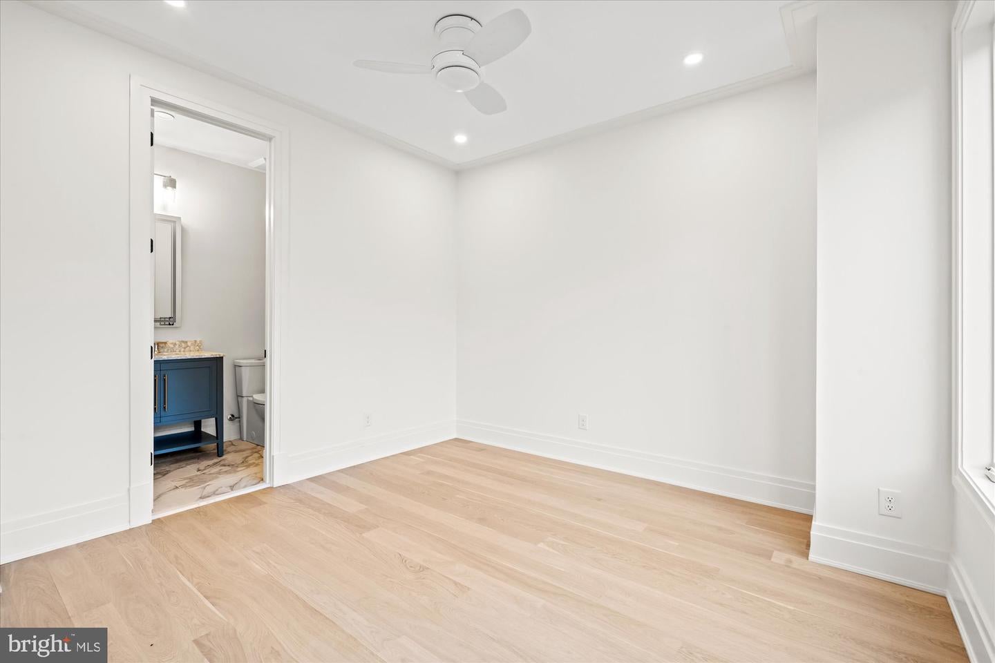 Alexandria, Virginia, 22314, United States, 4 Bedrooms Bedrooms, ,5 BathroomsBathrooms,Residential,Active,1993677