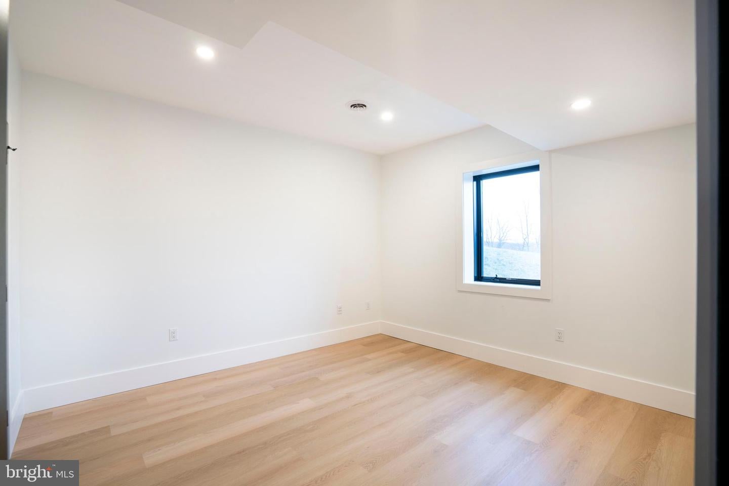 State College, Pennsylvania, 16801, United States, 5 Bedrooms Bedrooms, ,5 BathroomsBathrooms,Residential,Active,2010175