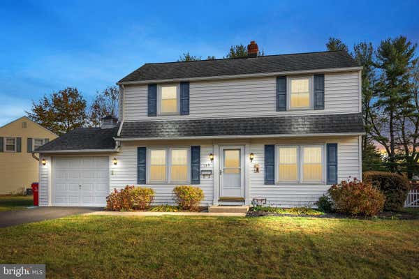 135 WOODLAWN RD, WARMINSTER, PA 18974 - Image 1