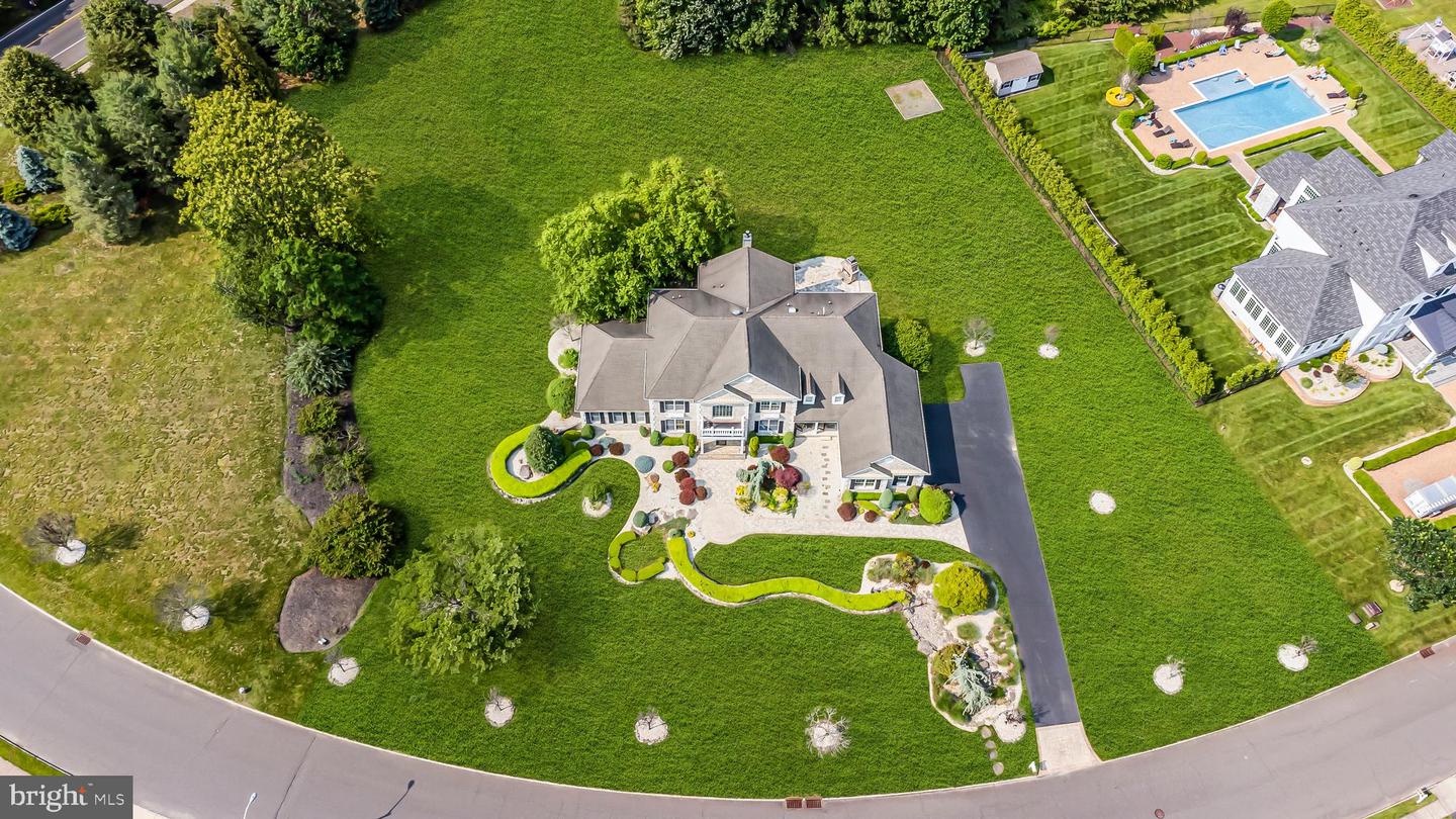 Farmingdale, New Jersey, 07727, United States, ,6 BathroomsBathrooms,Residential,Active,1868131