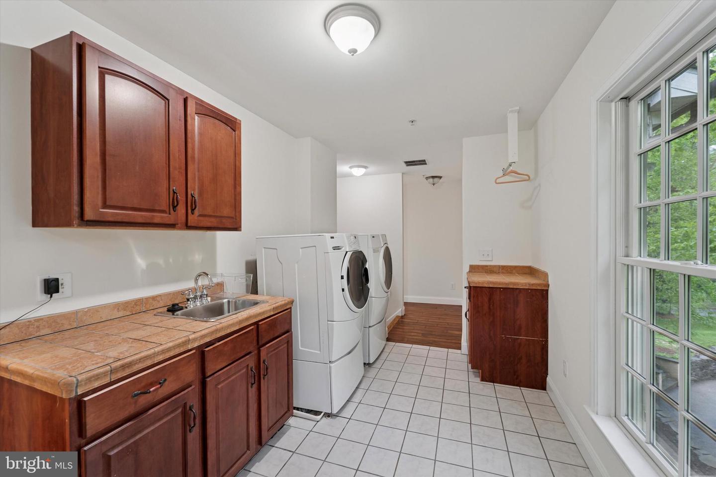 Newtown Square, Pennsylvania, 19073, United States, 5 Bedrooms Bedrooms, ,7 BathroomsBathrooms,Residential,Active,1820371