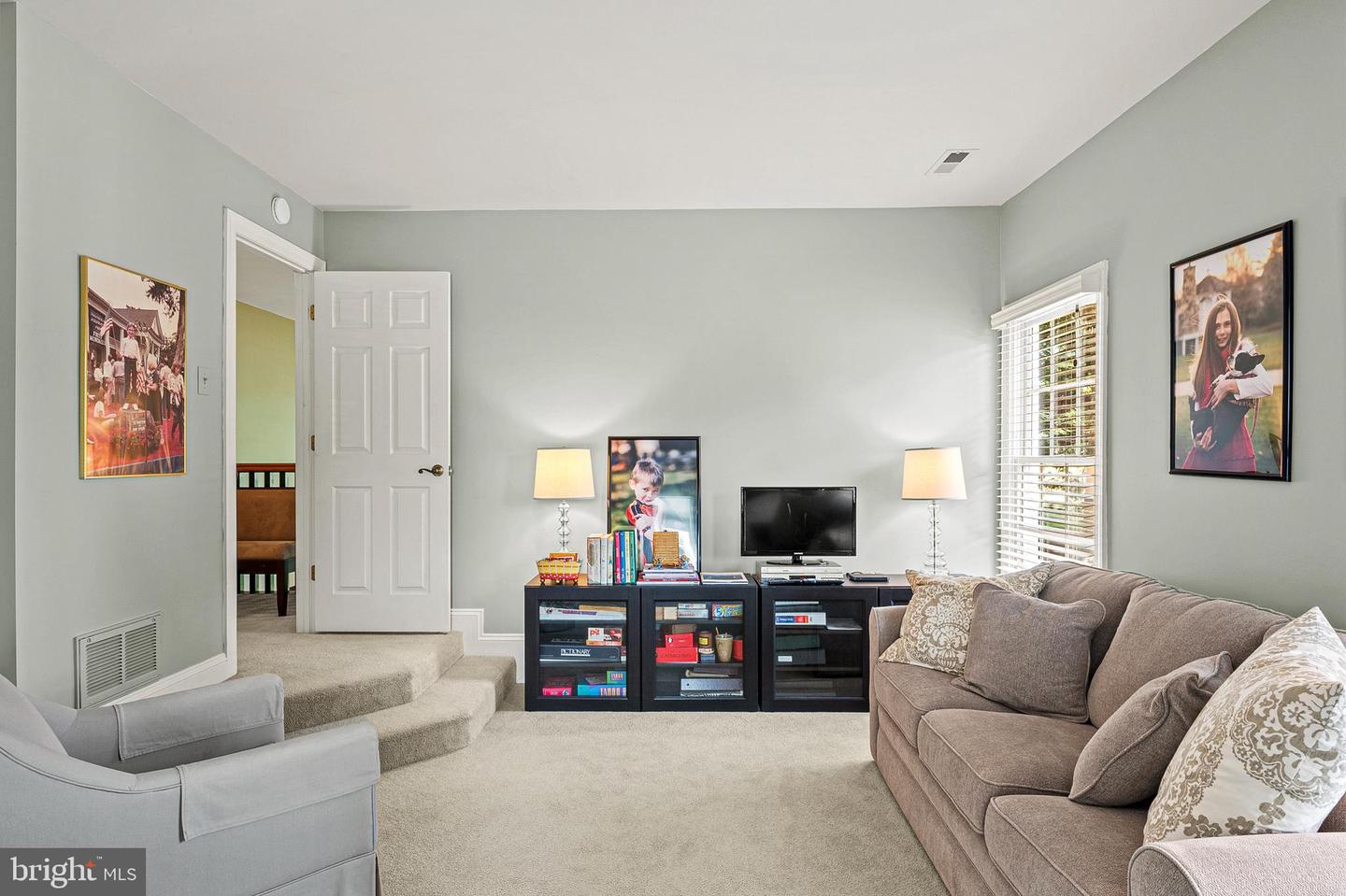 Columbia, Maryland, 21044, United States, 4 Bedrooms Bedrooms, ,3 BathroomsBathrooms,Residential,Active,1934807