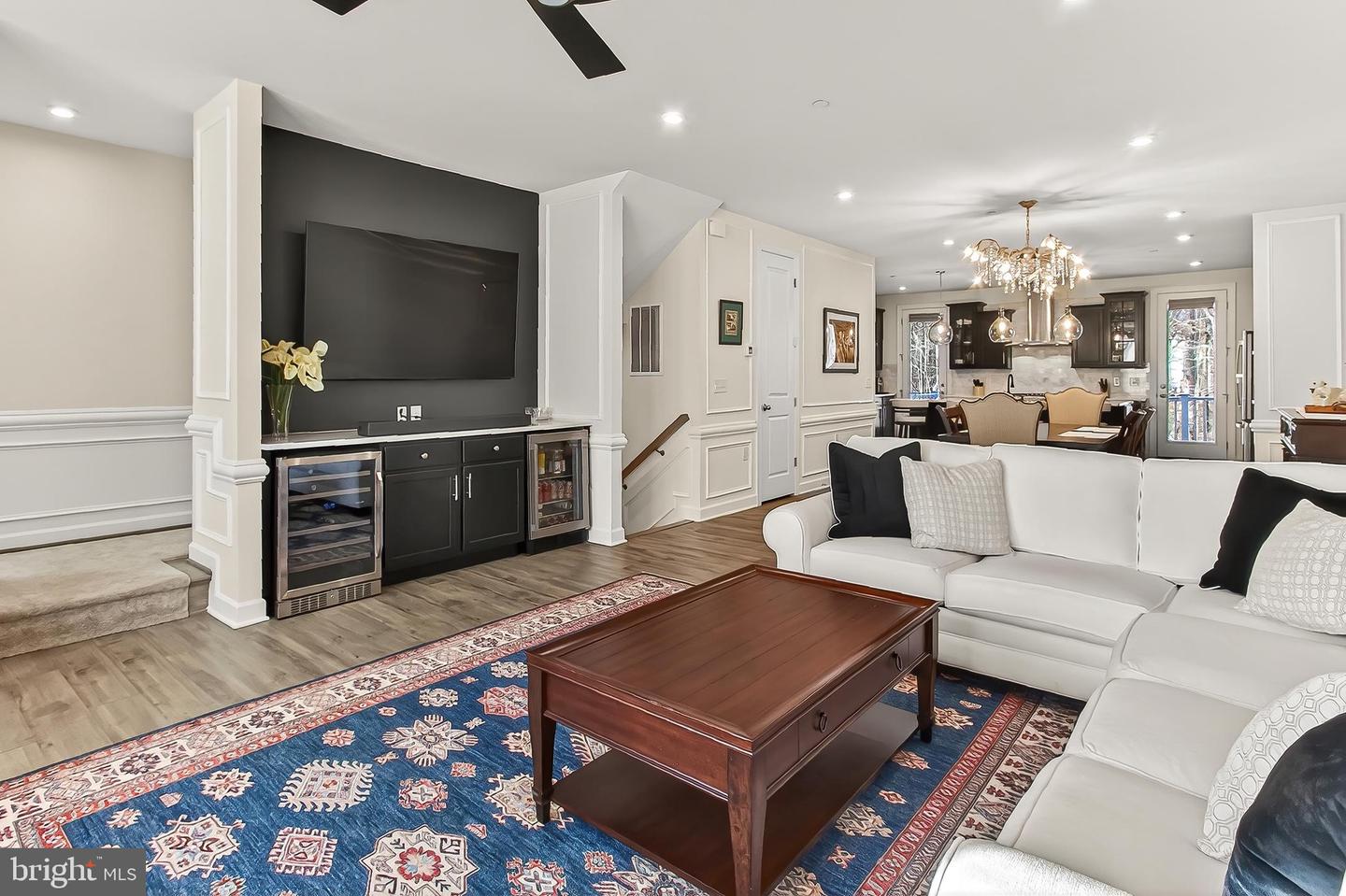 Fairfax, Virginia, 22033, United States, 4 Bedrooms Bedrooms, ,5 BathroomsBathrooms,Residential,Active,2010219