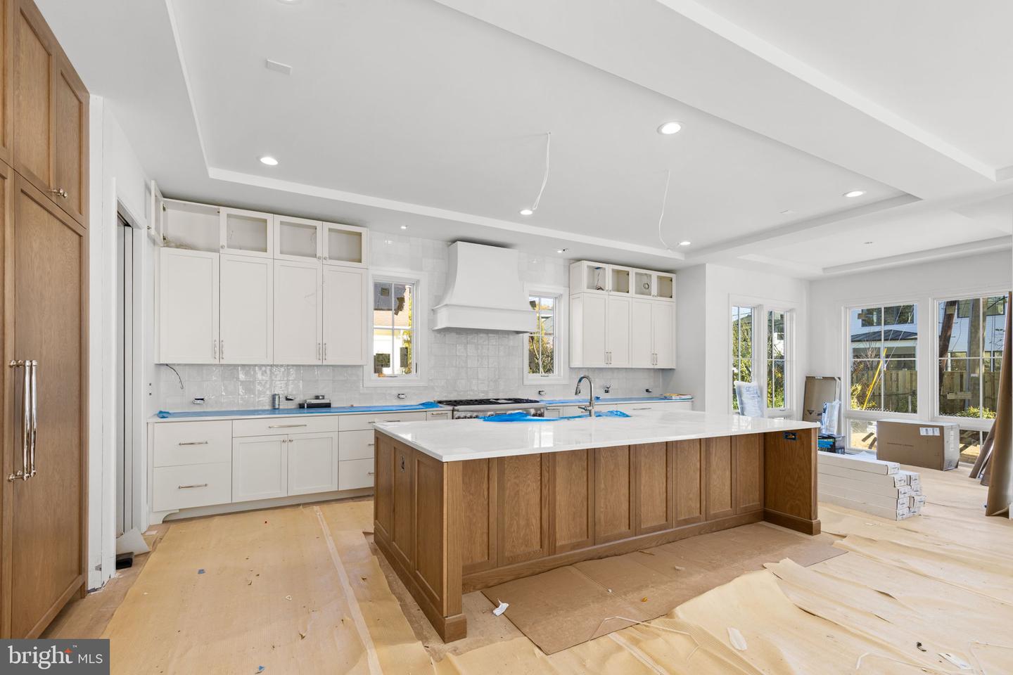 Arlington, Virginia, 22201, United States, 6 Bedrooms Bedrooms, ,7 BathroomsBathrooms,Residential,Active,1936155