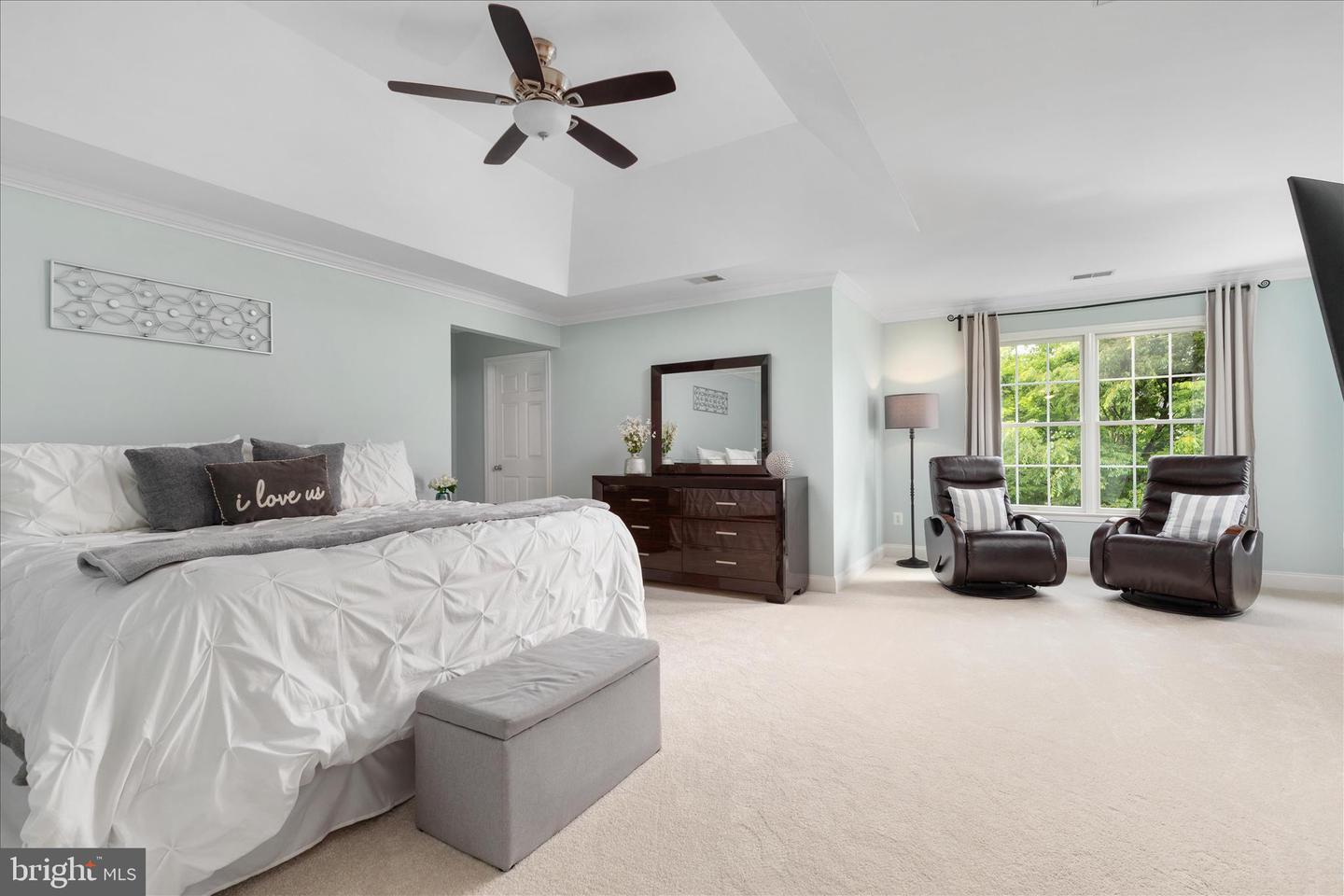 Haymarket, Virginia, 20169, United States, 5 Bedrooms Bedrooms, ,5 BathroomsBathrooms,Residential,Pending,2045778