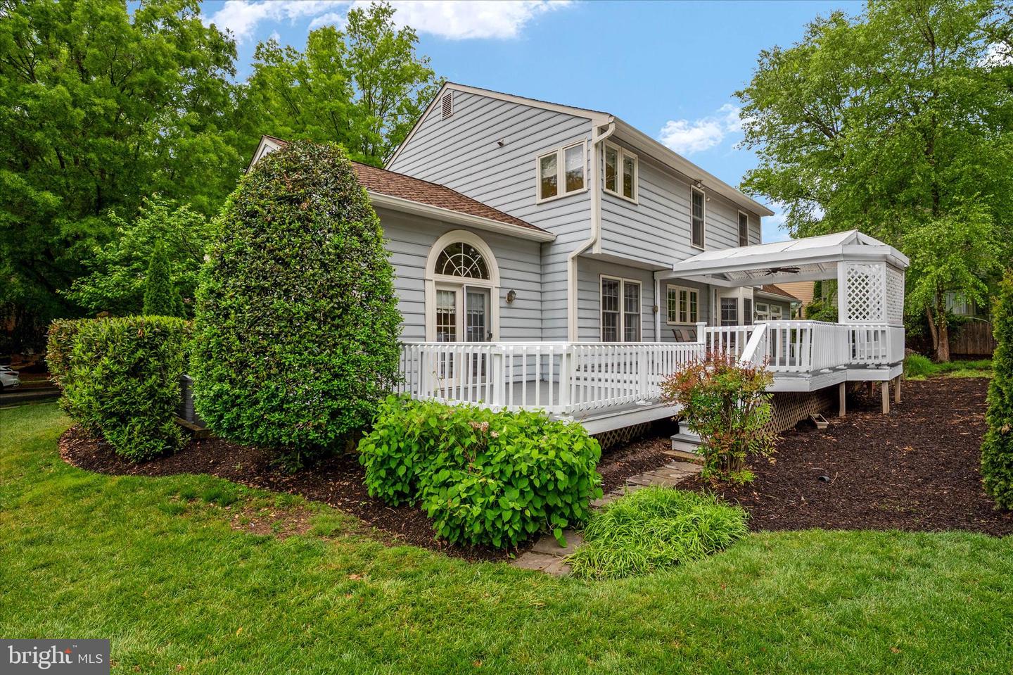 Rockville, Maryland, 20852, United States, 4 Bedrooms Bedrooms, ,4 BathroomsBathrooms,Residential,Active,2045026
