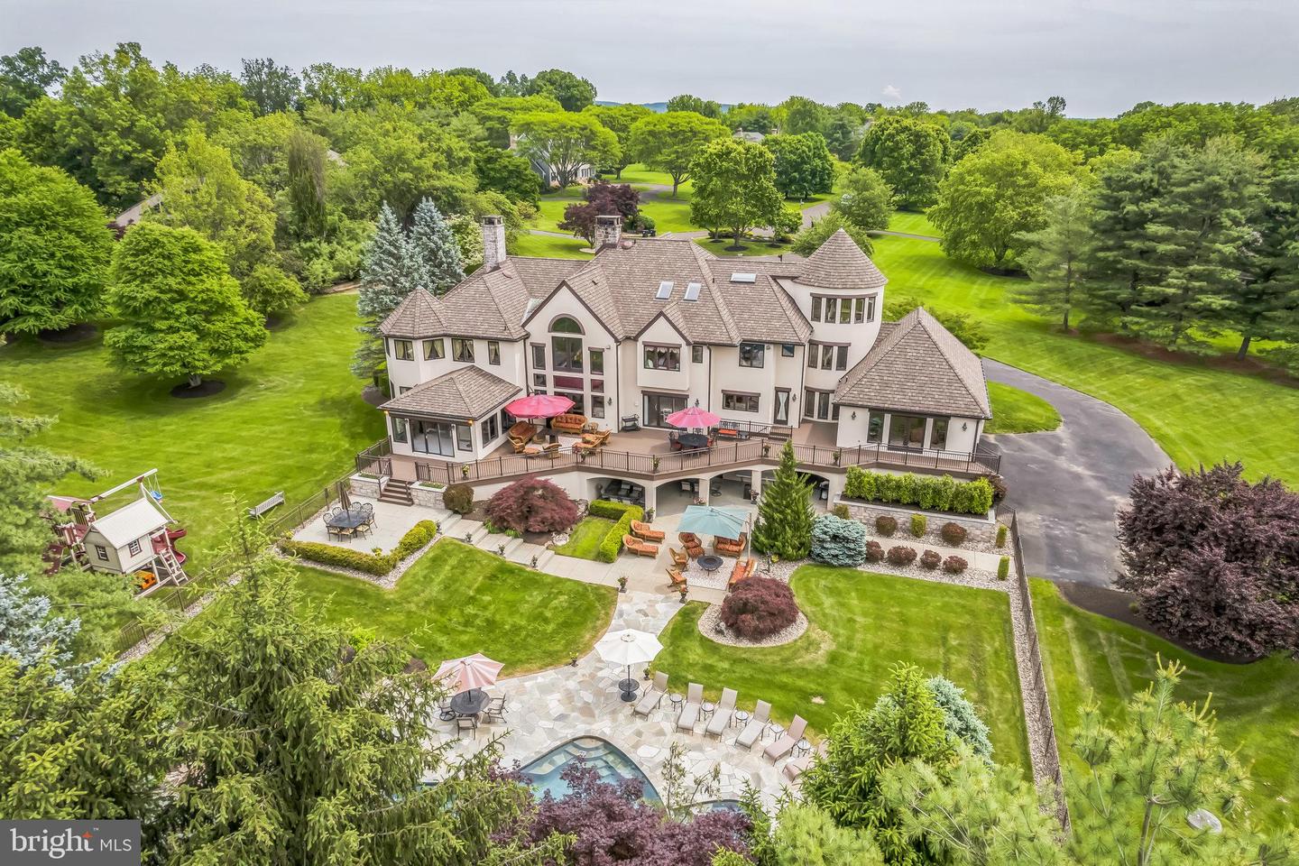 Newtown, Pennsylvania, 18940, United States, 6 Bedrooms Bedrooms, ,6 BathroomsBathrooms,Residential,Active,1849543