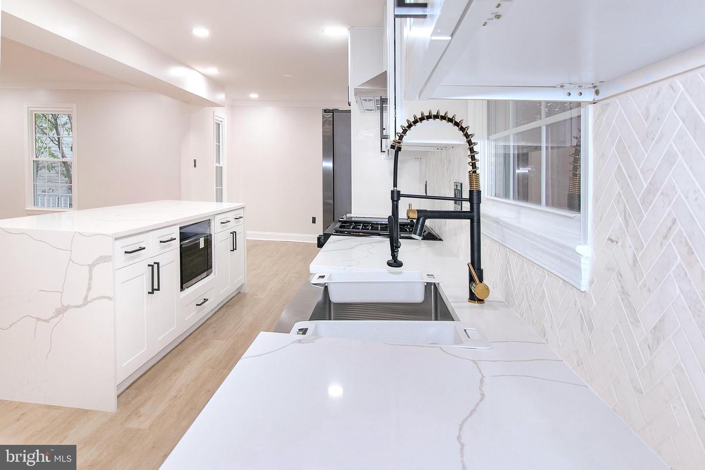 Ashburn, Virginia, 20147, United States, 5 Bedrooms Bedrooms, ,4 BathroomsBathrooms,Residential,Active,1988483