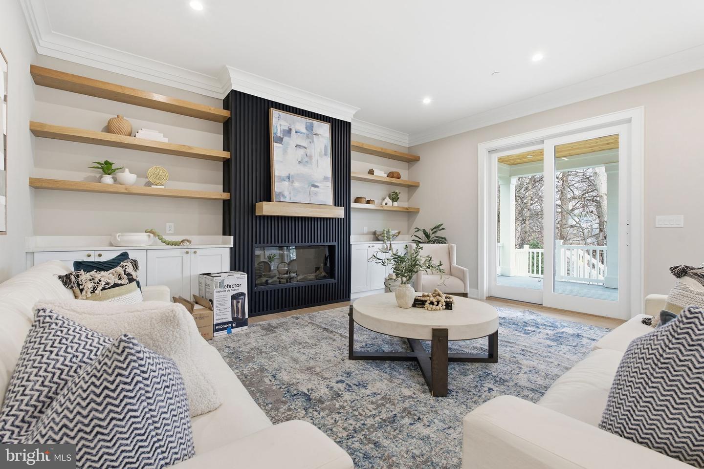 Kensington, Maryland, 20895, United States, 5 Bedrooms Bedrooms, ,5 BathroomsBathrooms,Residential,Active,2007291