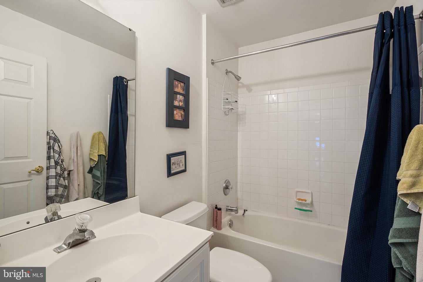 Pennington, New Jersey, 08534, United States, 4 Bedrooms Bedrooms, ,5 BathroomsBathrooms,Residential,Active,1999934