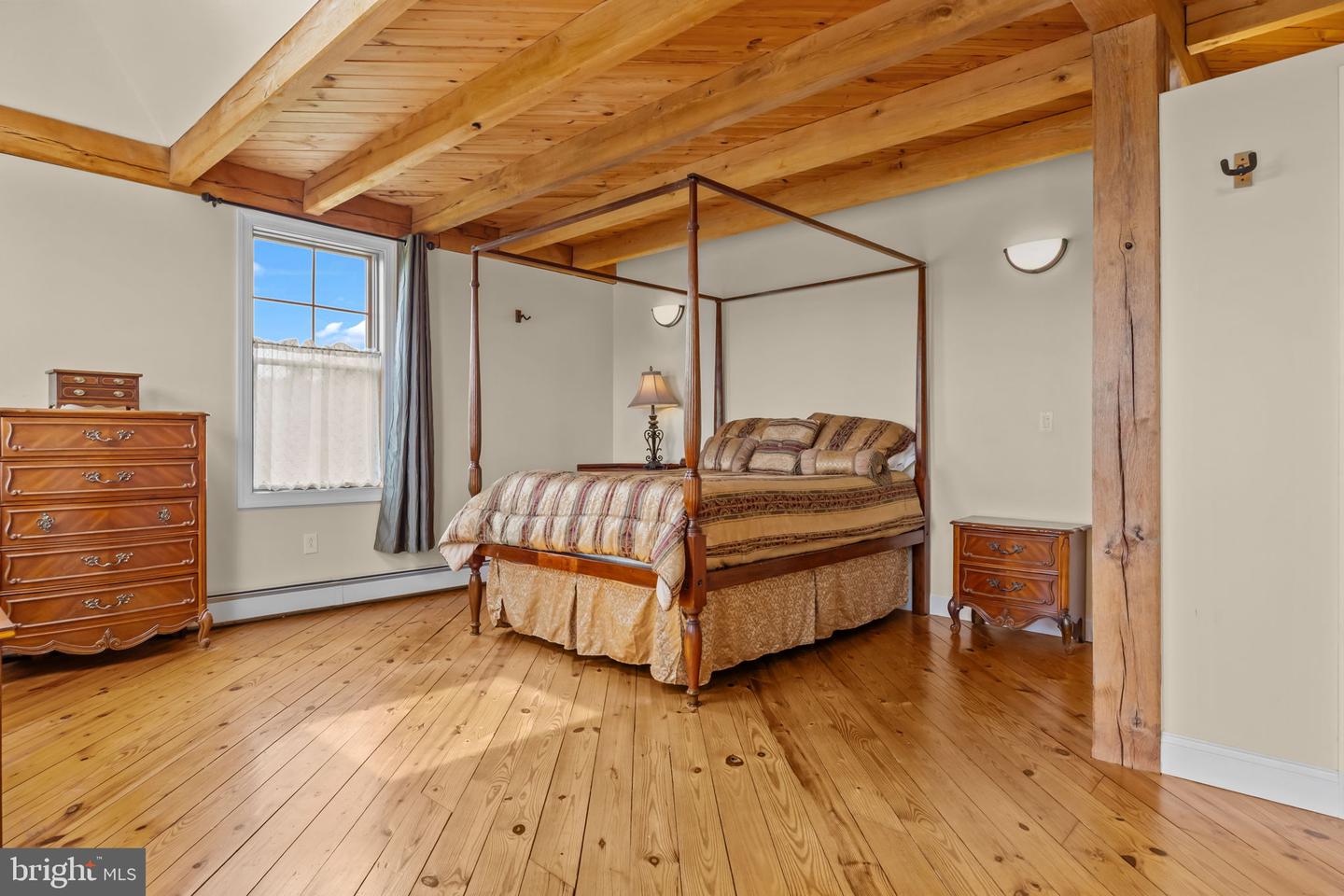 Lambertville, New Jersey, 08530, United States, 6 Bedrooms Bedrooms, ,5 BathroomsBathrooms,Residential,Active,1843838