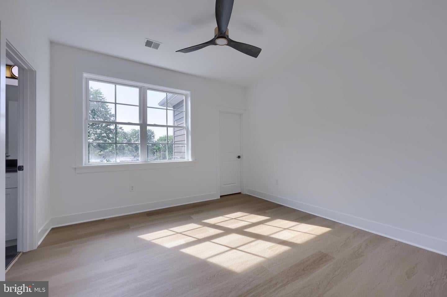 East Petersburg, Pennsylvania, 17520, United States, 4 Bedrooms Bedrooms, ,5 BathroomsBathrooms,Residential,Active,1702111