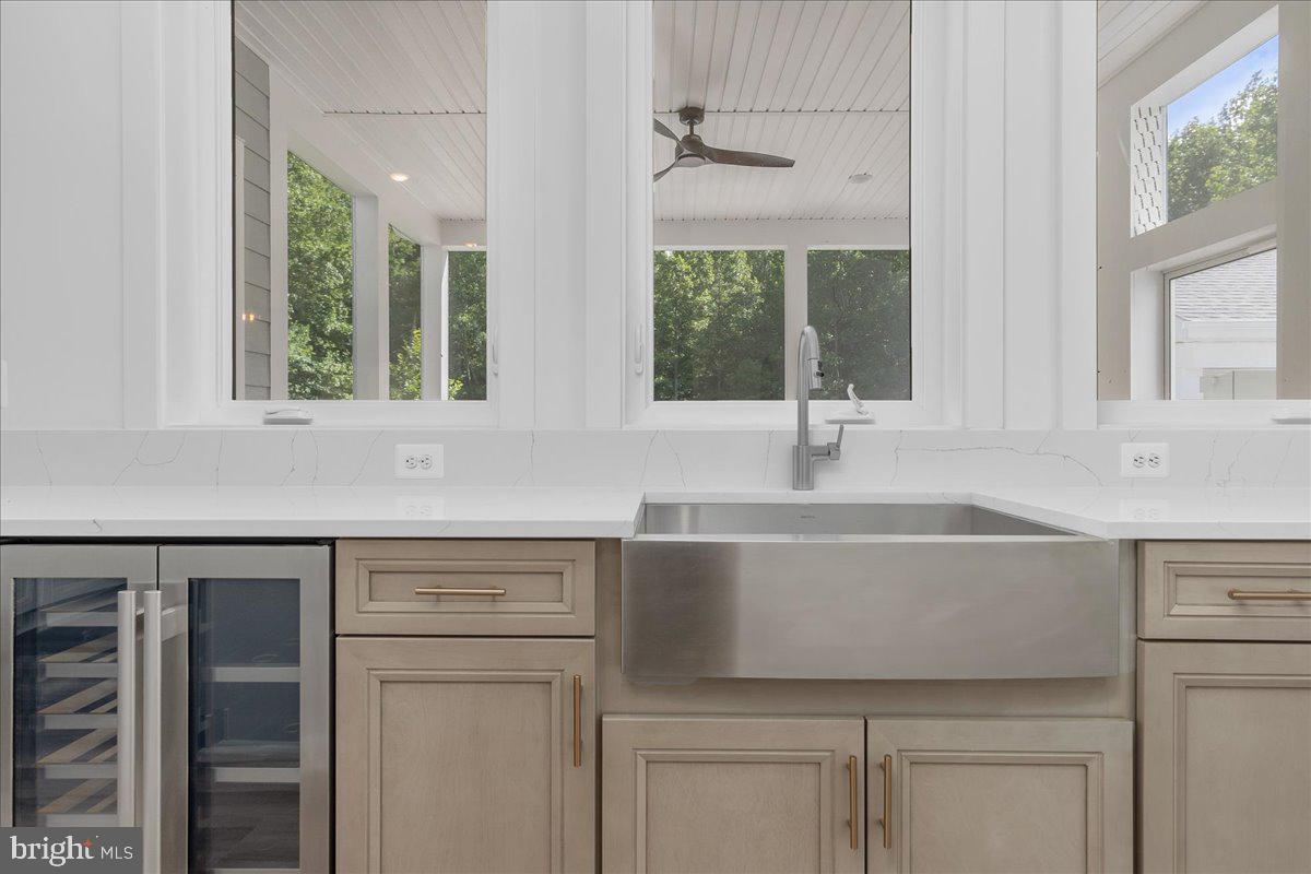Westminster, Maryland, 21157, United States, 4 Bedrooms Bedrooms, ,4 BathroomsBathrooms,Residential,Active,1909903