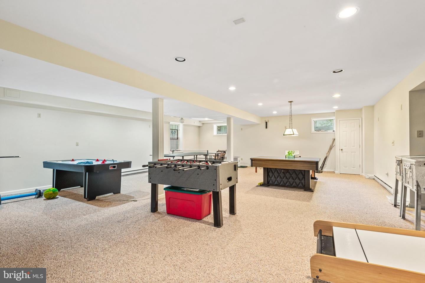 Annapolis, Maryland, 21403, United States, 4 Bedrooms Bedrooms, ,3 BathroomsBathrooms,Residential,Active,1941139