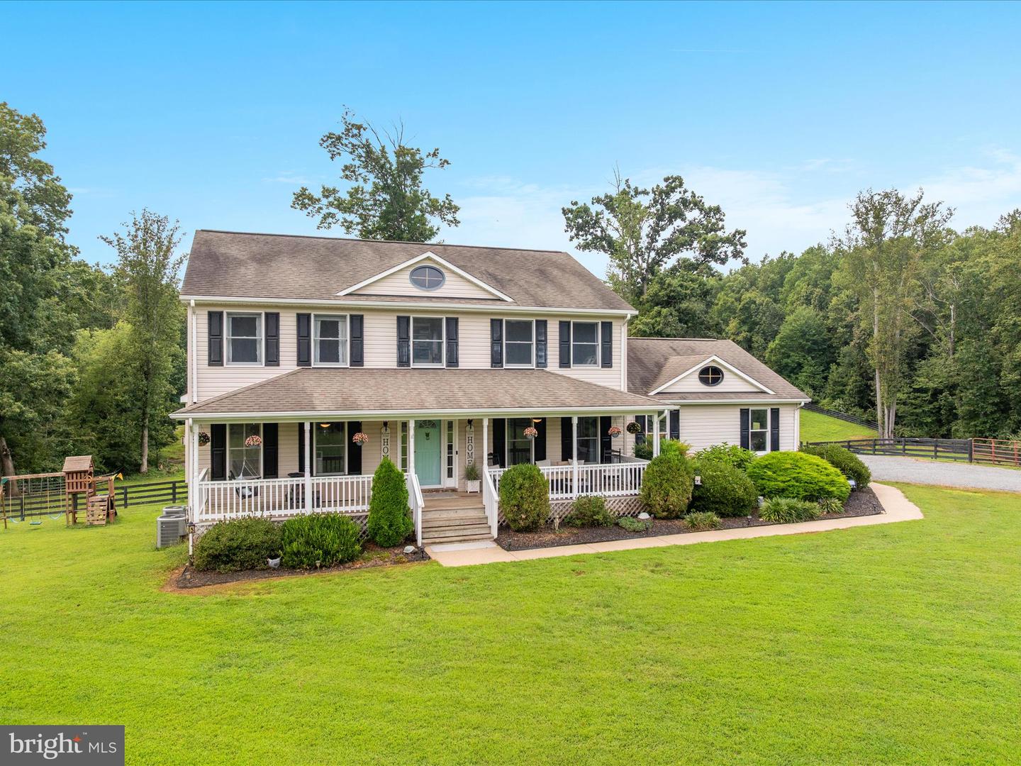 Amissville, Virginia, 20106, United States, 4 Bedrooms Bedrooms, ,4 BathroomsBathrooms,Residential,Active,1929462