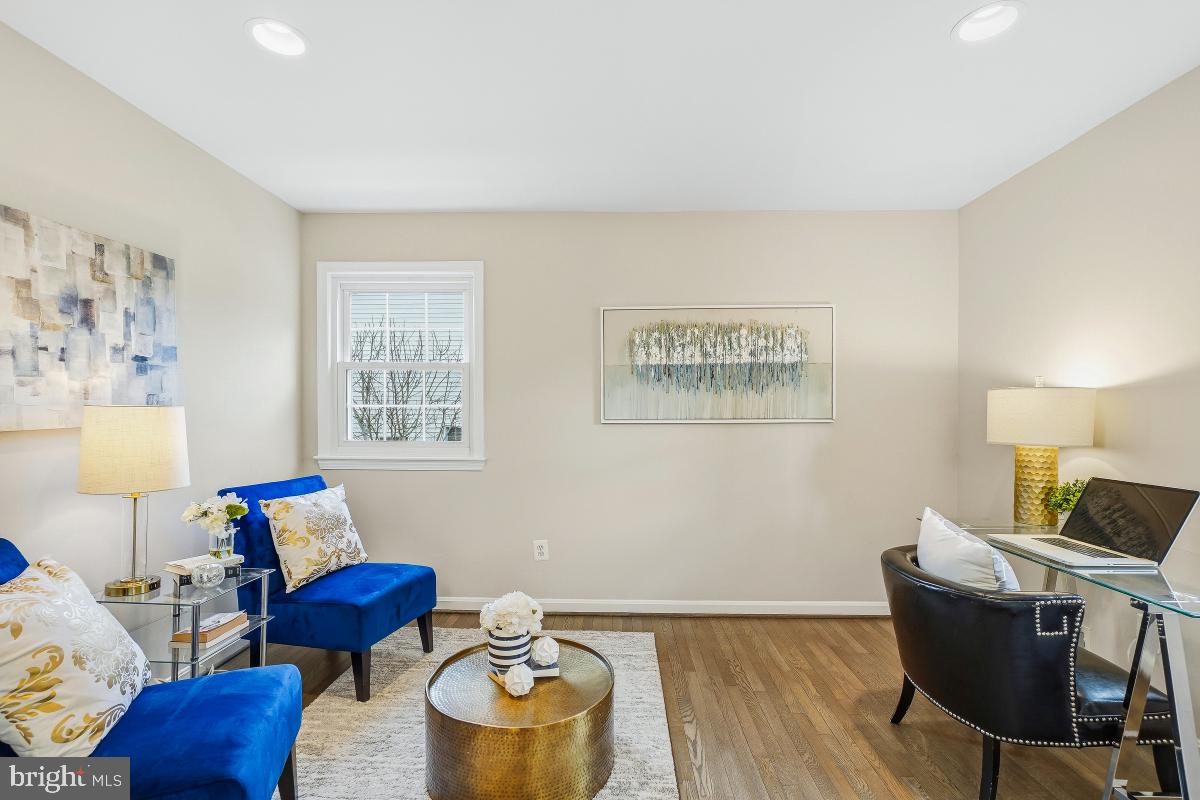 Fairfax, Virginia, 22030, United States, 5 Bedrooms Bedrooms, ,6 BathroomsBathrooms,Residential,Active,2008336