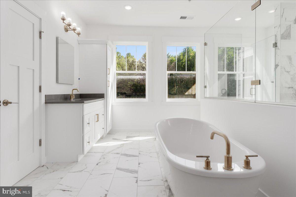 Westminster, Maryland, 21157, United States, 4 Bedrooms Bedrooms, ,4 BathroomsBathrooms,Residential,Active,1909903