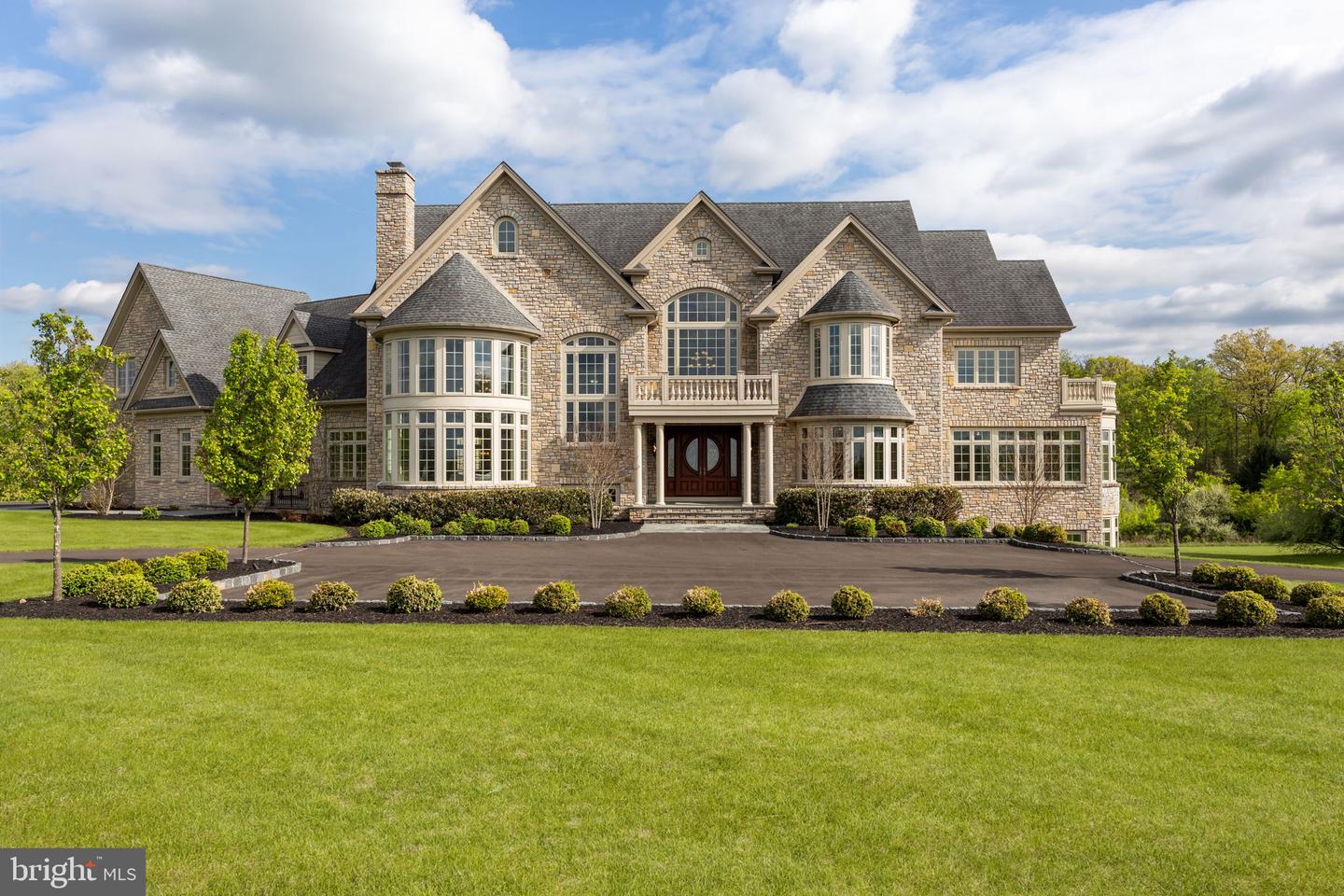 Newtown, Pennsylvania, 18940, United States, 5 Bedrooms Bedrooms, ,6 BathroomsBathrooms,Residential,Active,2044188