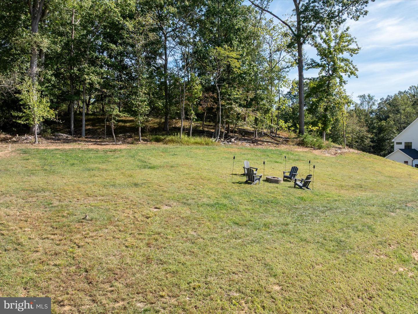 Oakton, Virginia, 22124, United States, 6 Bedrooms Bedrooms, ,6 BathroomsBathrooms,Residential,Active,1960120