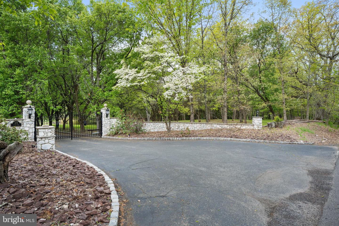 Princeton, New Jersey, 08540, United States, 4 Bedrooms Bedrooms, ,6 BathroomsBathrooms,Residential,Active,2043816