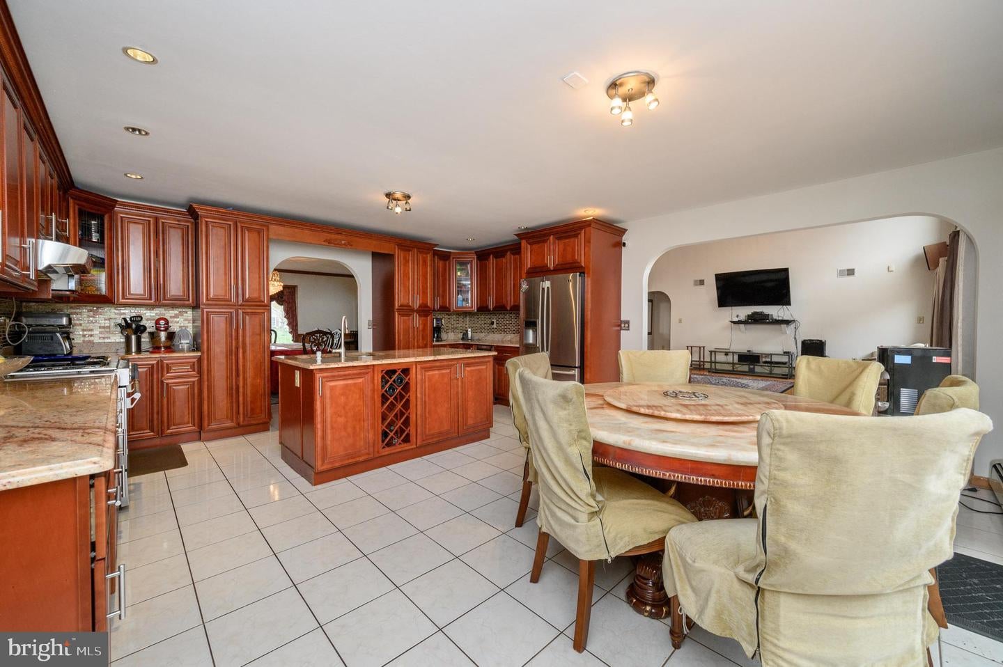 Monmouth Junction, New Jersey, 08852, United States, 5 Bedrooms Bedrooms, ,5 BathroomsBathrooms,Residential,Active,1987239