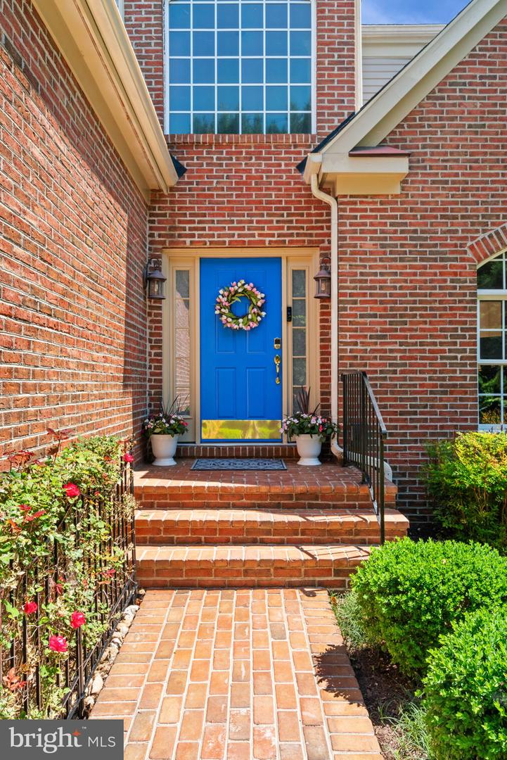 Springfield, Virginia, 22153, United States, 6 Bedrooms Bedrooms, ,6 BathroomsBathrooms,Residential,Active,2044593