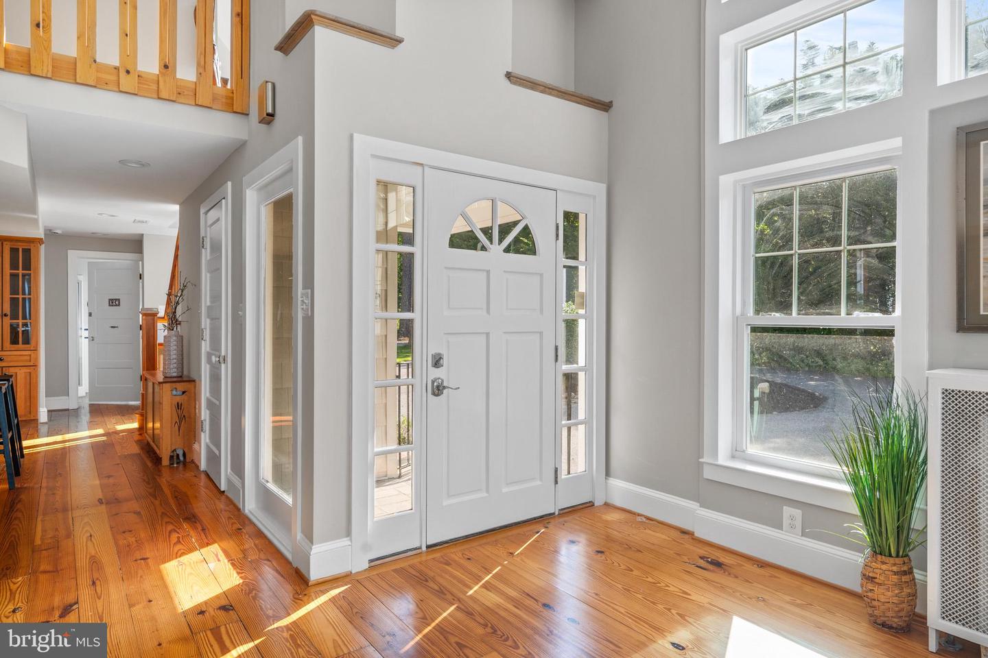 Cobb Island, Maryland, 20625, United States, 6 Bedrooms Bedrooms, ,6 BathroomsBathrooms,Residential,Contingent,1849506