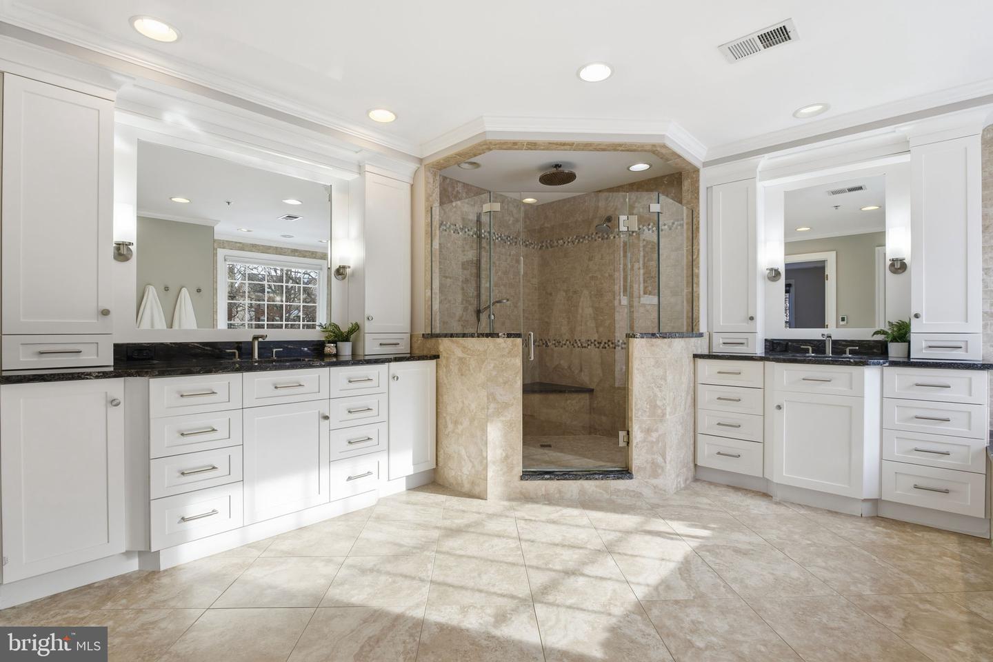 Rockville, Maryland, 20850, United States, 5 Bedrooms Bedrooms, ,5 BathroomsBathrooms,Residential,Active,2015808