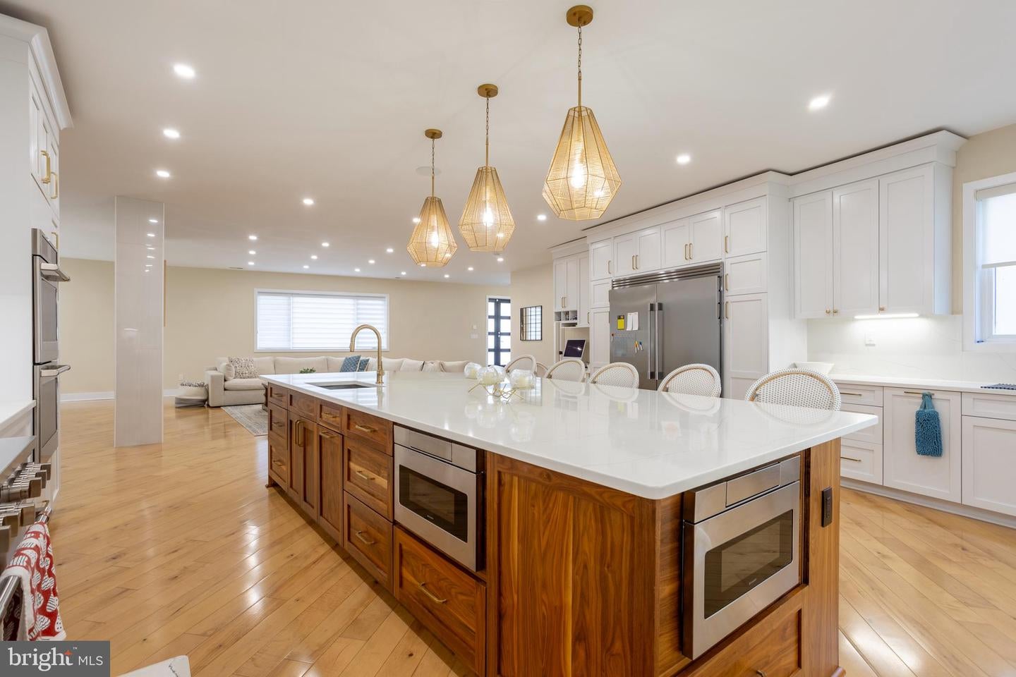 Pikesville, Maryland, 21208, United States, 6 Bedrooms Bedrooms, ,5 BathroomsBathrooms,Residential,Active,2010580