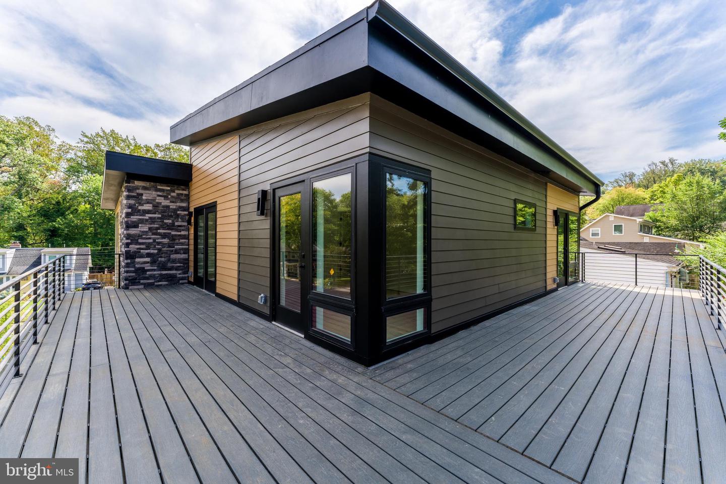 Falls Church, Virginia, 22042, United States, 6 Bedrooms Bedrooms, ,6 BathroomsBathrooms,Residential,Active,1989772