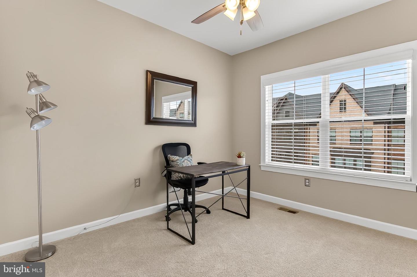 Fairfax, Virginia, 22033, United States, 4 Bedrooms Bedrooms, ,5 BathroomsBathrooms,Residential,Active,1992238