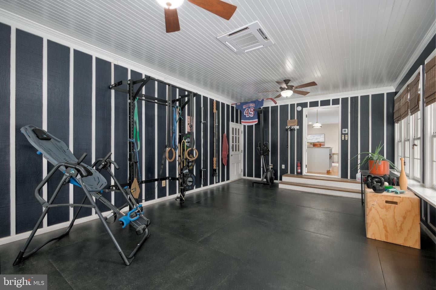 Fairfax Station, Virginia, 22039, United States, 4 Bedrooms Bedrooms, ,3 BathroomsBathrooms,Residential,Active,1936424